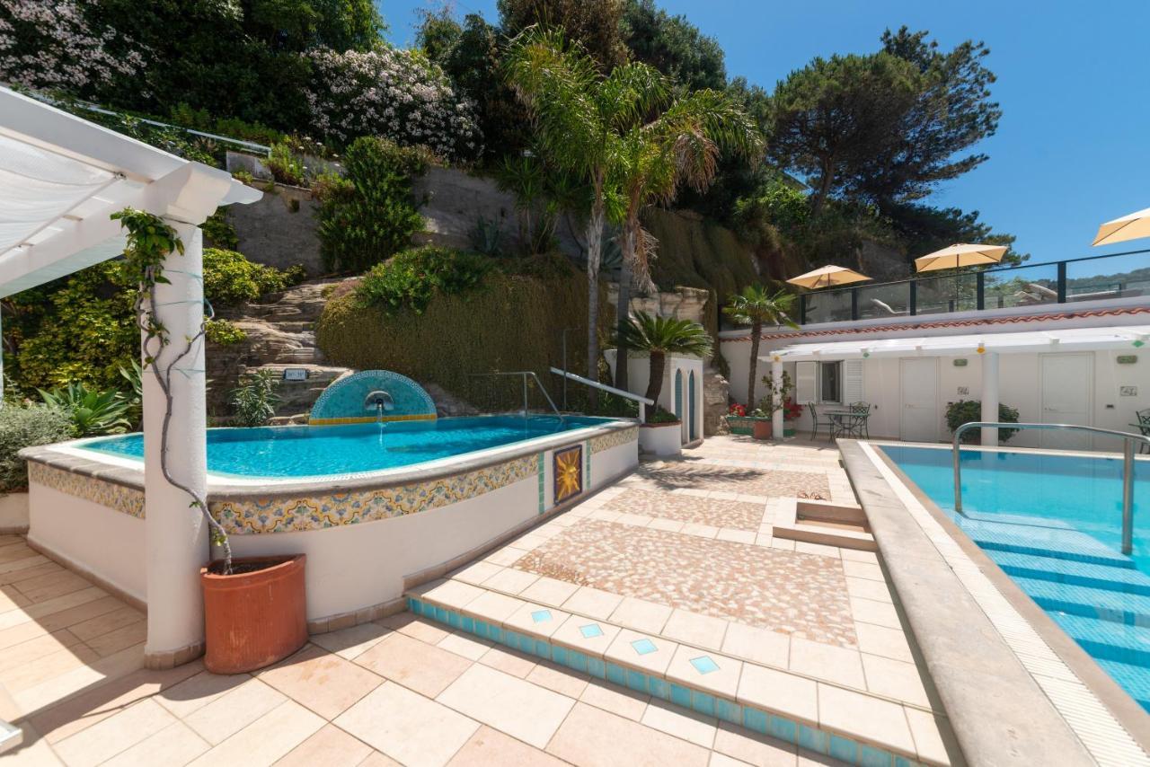 Hotel Villa Bianca Forio  ภายนอก รูปภาพ