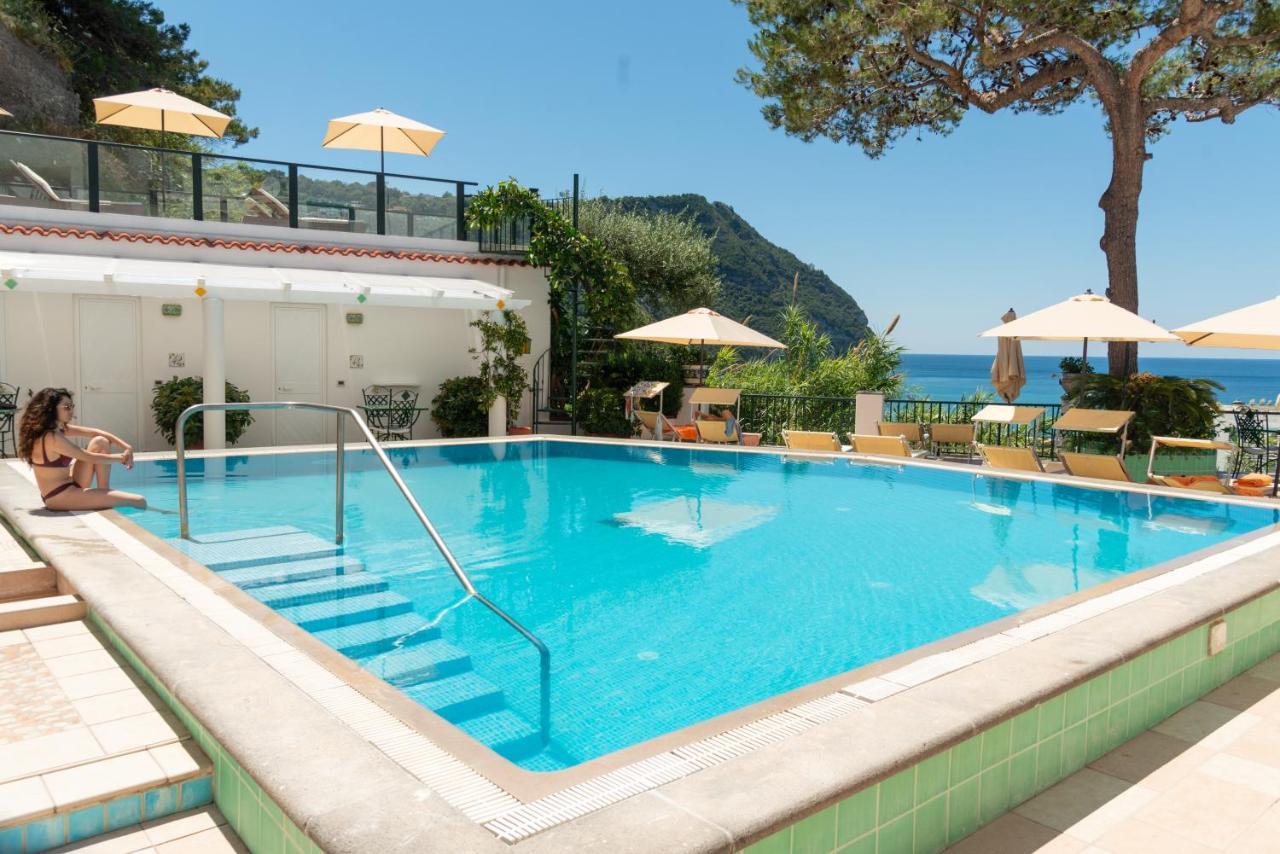 Hotel Villa Bianca Forio  ภายนอก รูปภาพ