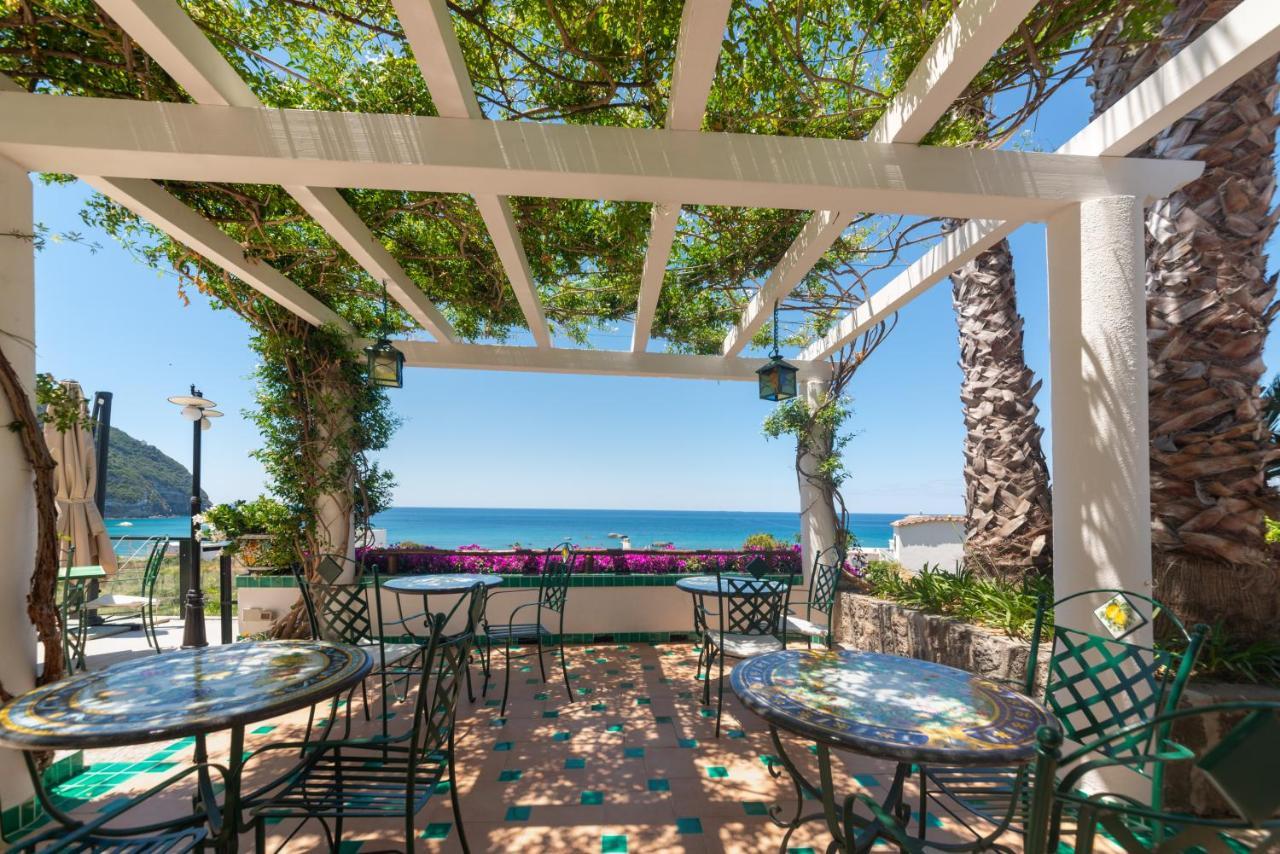 Hotel Villa Bianca Forio  ภายนอก รูปภาพ
