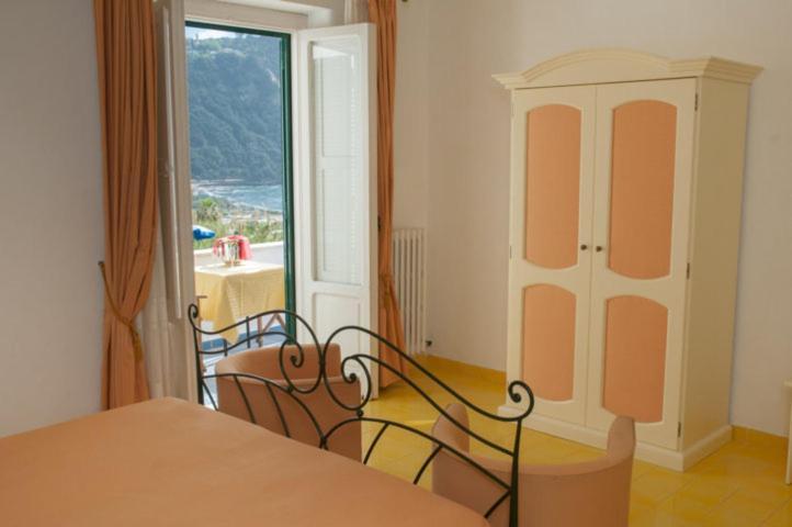 Hotel Villa Bianca Forio  ภายนอก รูปภาพ